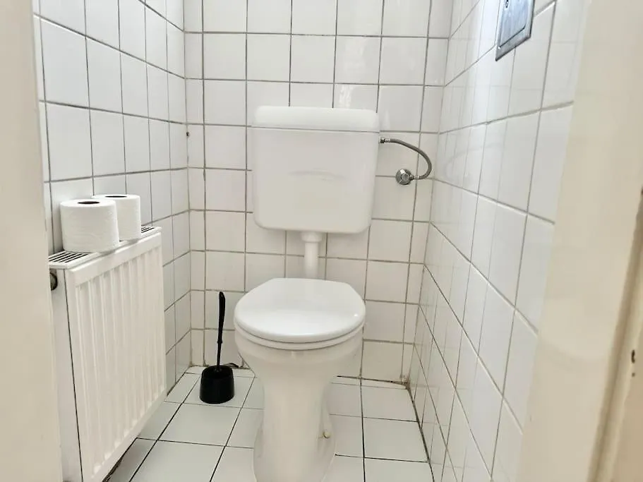 130 M2 Stylish 5 Bedroom Apartment Vienna 0*,