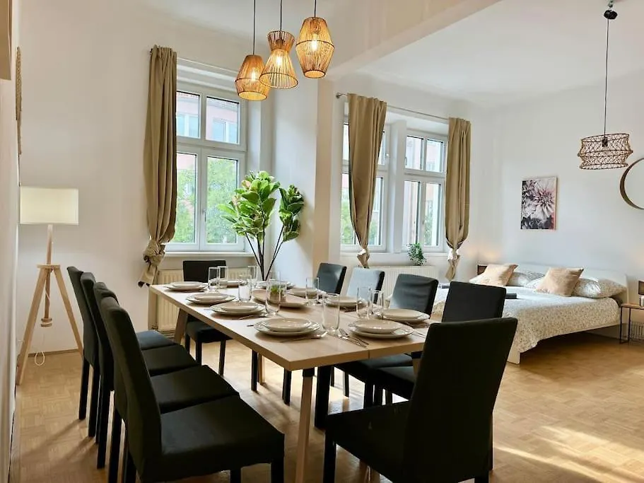 130 M2 Stylish 5 Bedroom Apartment contacts